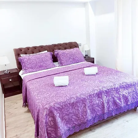 Sun Center Apartment *